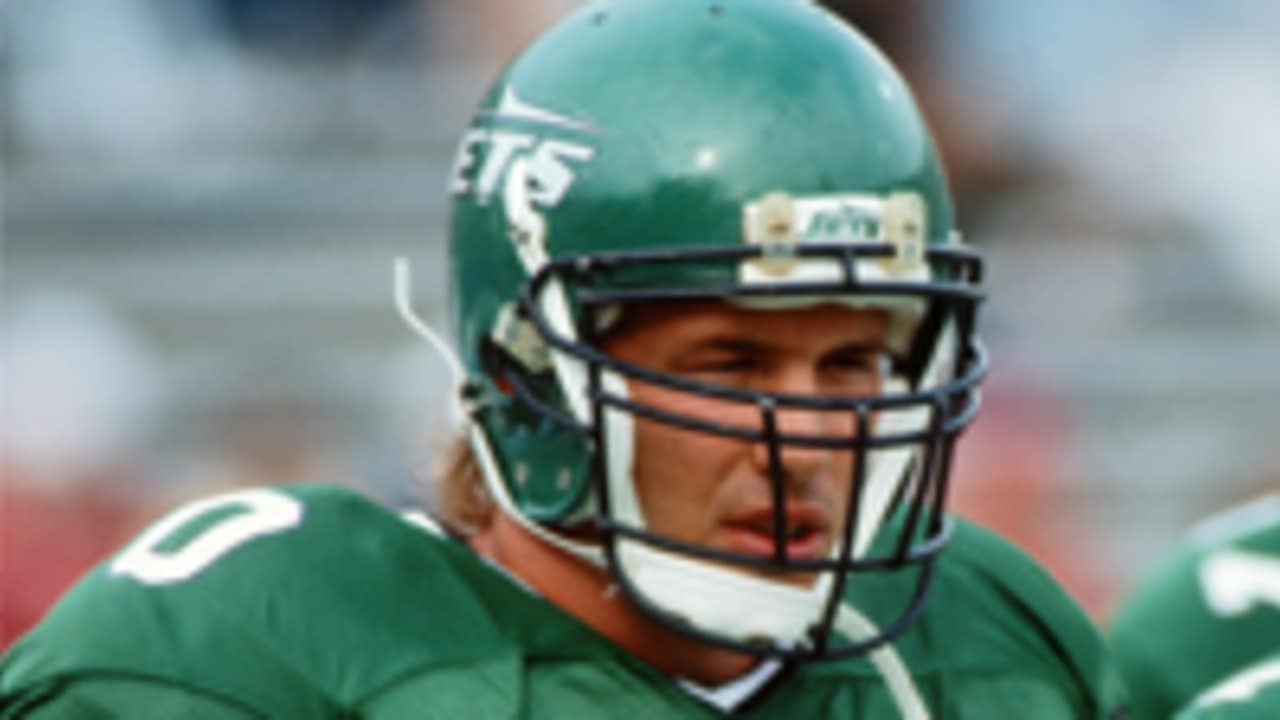 Inspirational Jets DL Dennis Byrd Dies at 50