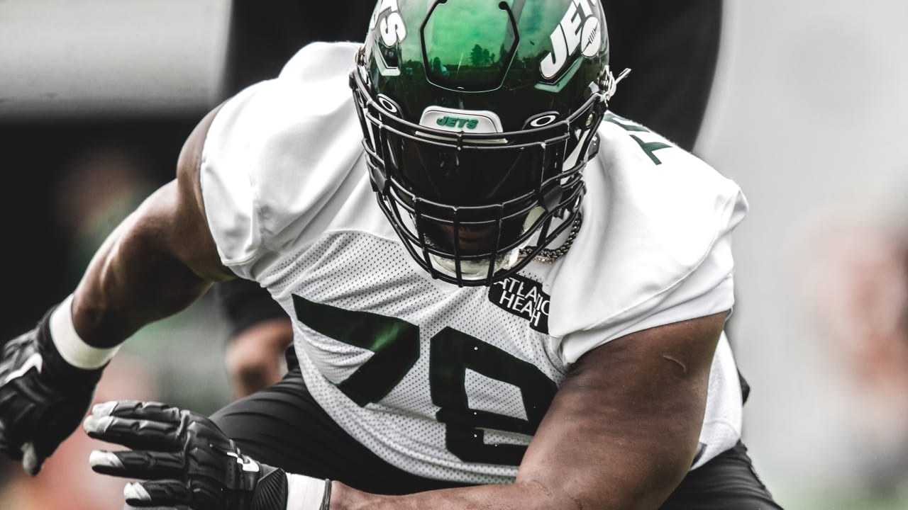 \ud83d\udea8 Exclusive interview w\/ Jets OL Laken Tomlinson: Recap season ...