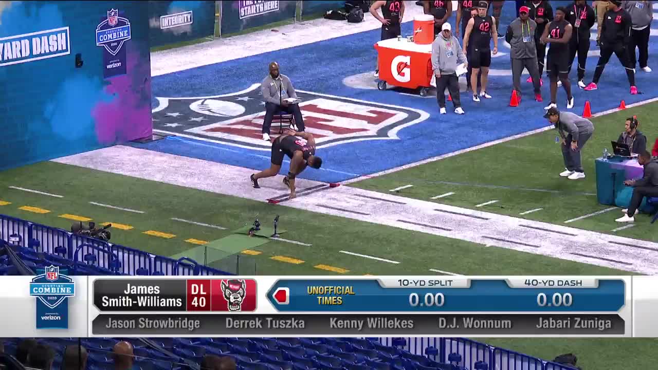 Georgia Tech defensive back Juanyeh Thomas runs the 40-yard dash at the NFL  football scouting combine, Sunday, March 6, 2022, in Indianapolis. (AP  Photo/Charlie Neibergall Stock Photo - Alamy