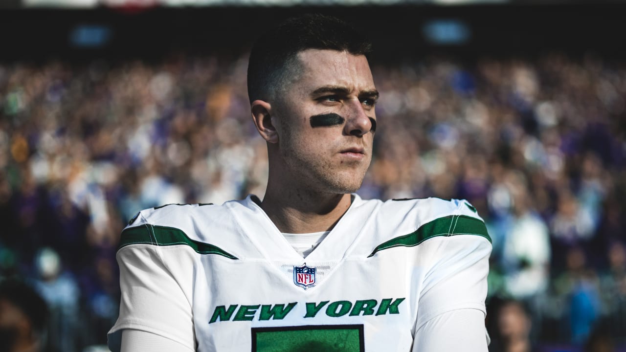 Jets bench Zach Wilson, Mike White named starter vs. Bears