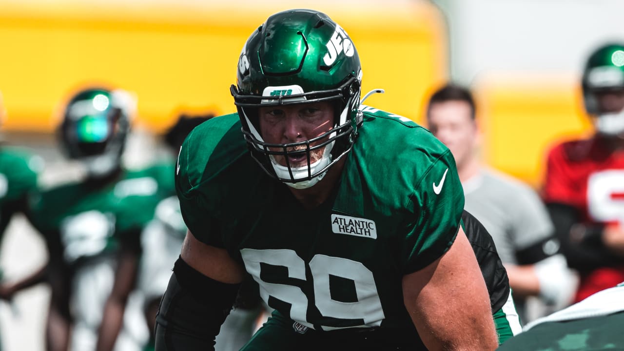 Jets Sign OL Conor McDermott to Contract Extension