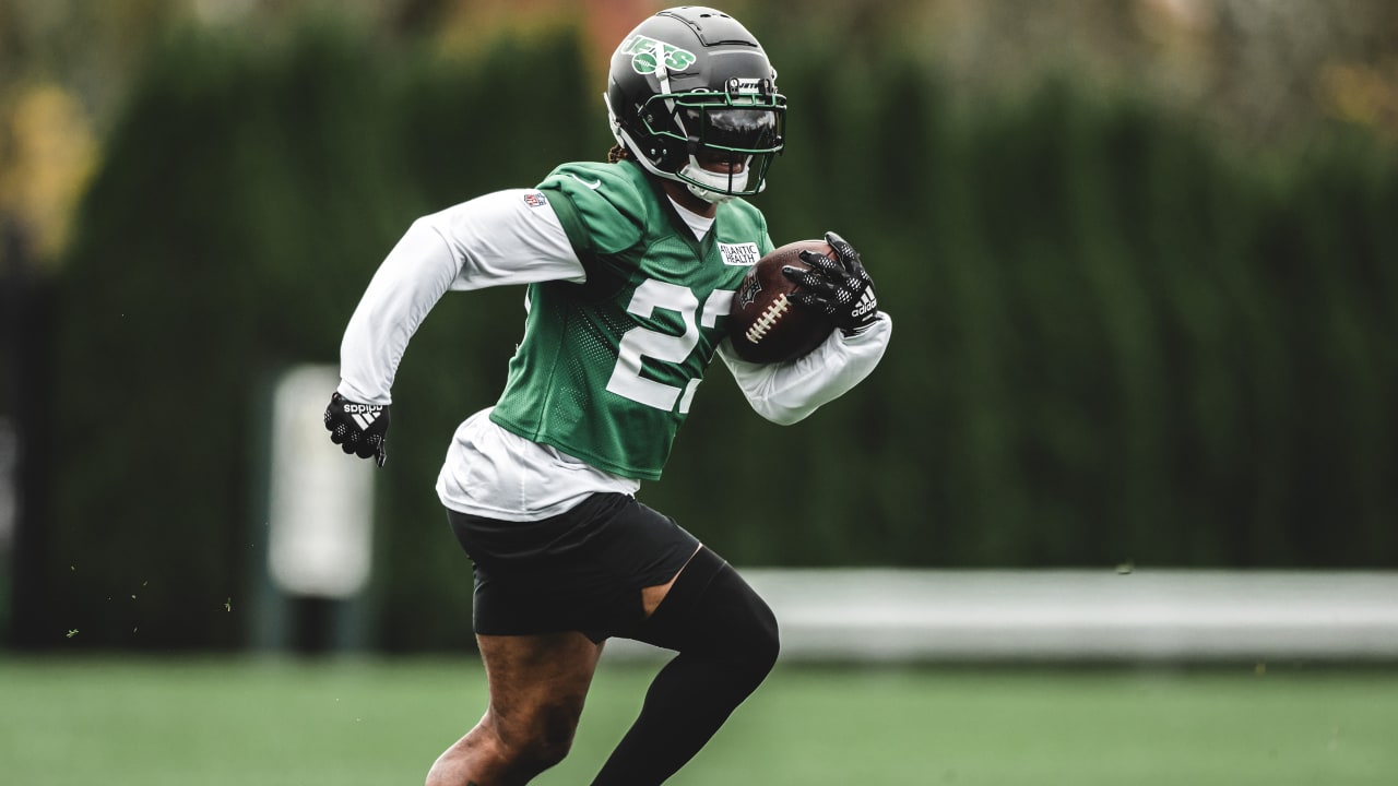 Elijah Moore's future with the Jets and other NFL trade deadline