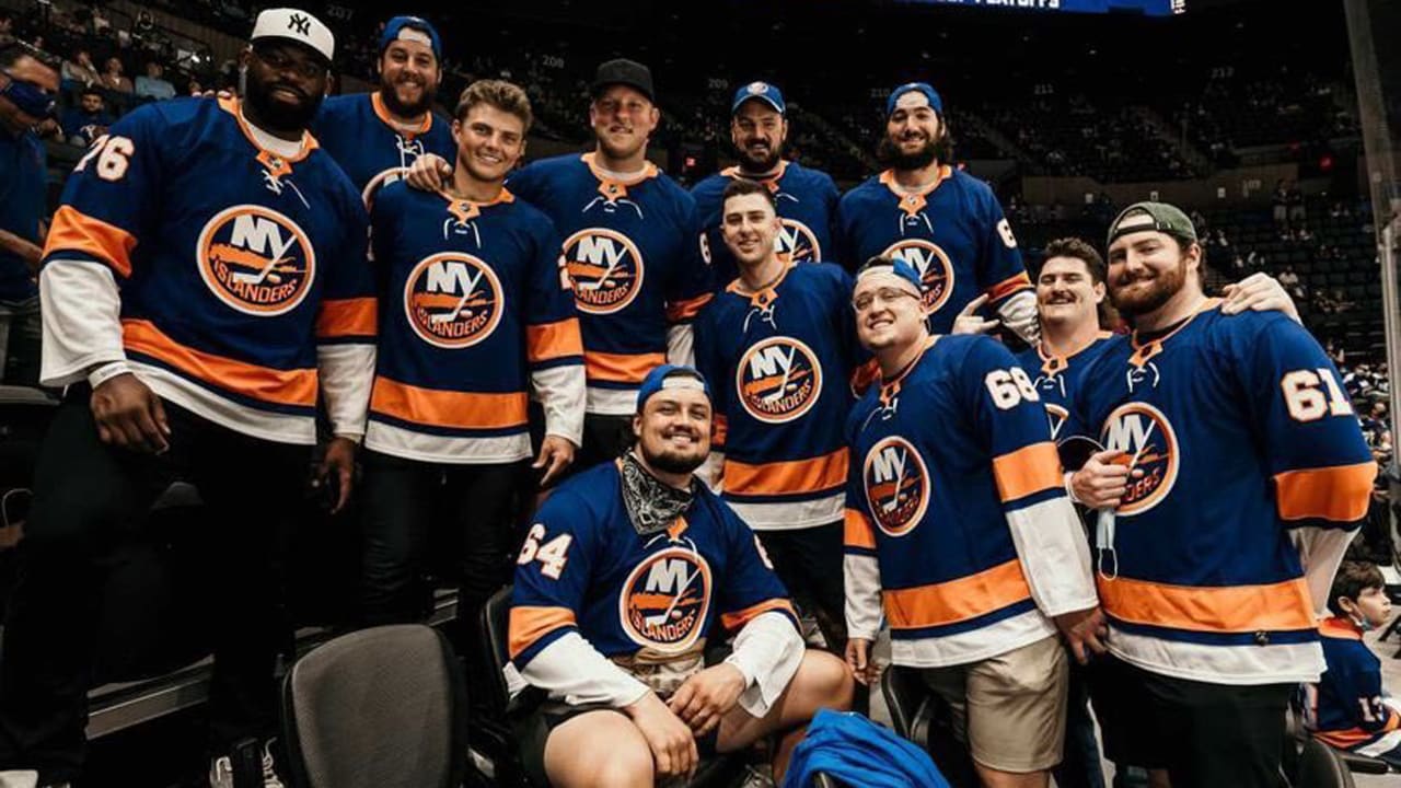 Jets Players Cheer On Islanders to Playoff Win vs. Penguins