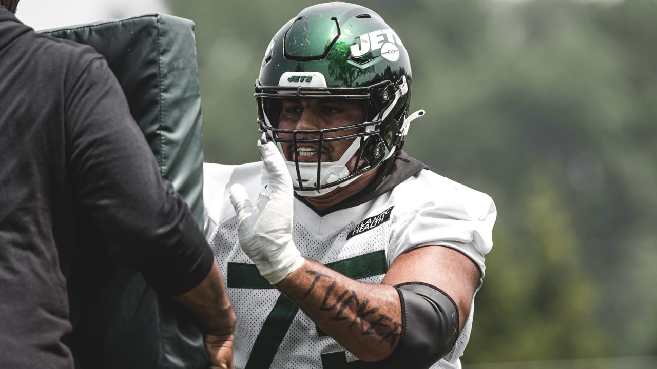 Jets' Breece Hall, Alijah Vera-Tucker out for the season with injuries:  'Those are two potential Pro Bowlers'