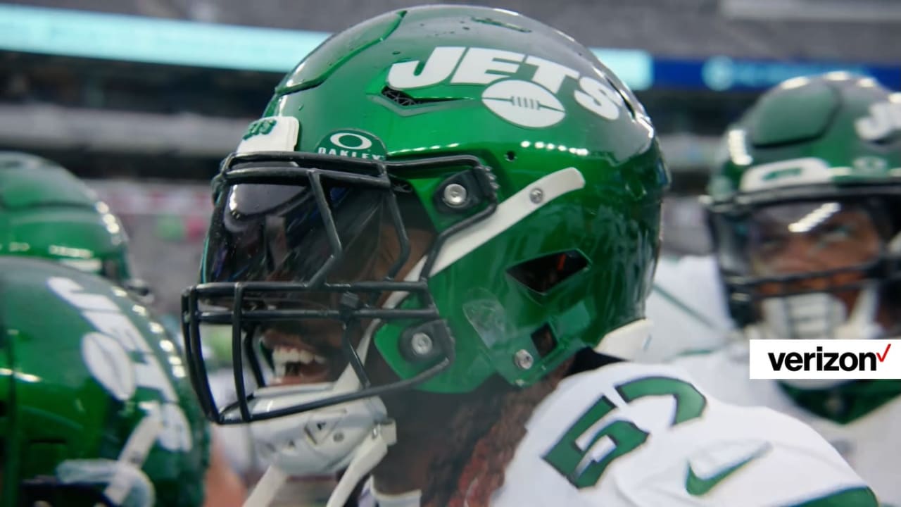 Inside The Team Huddle With C.J. Mosley Before Jets-Giants