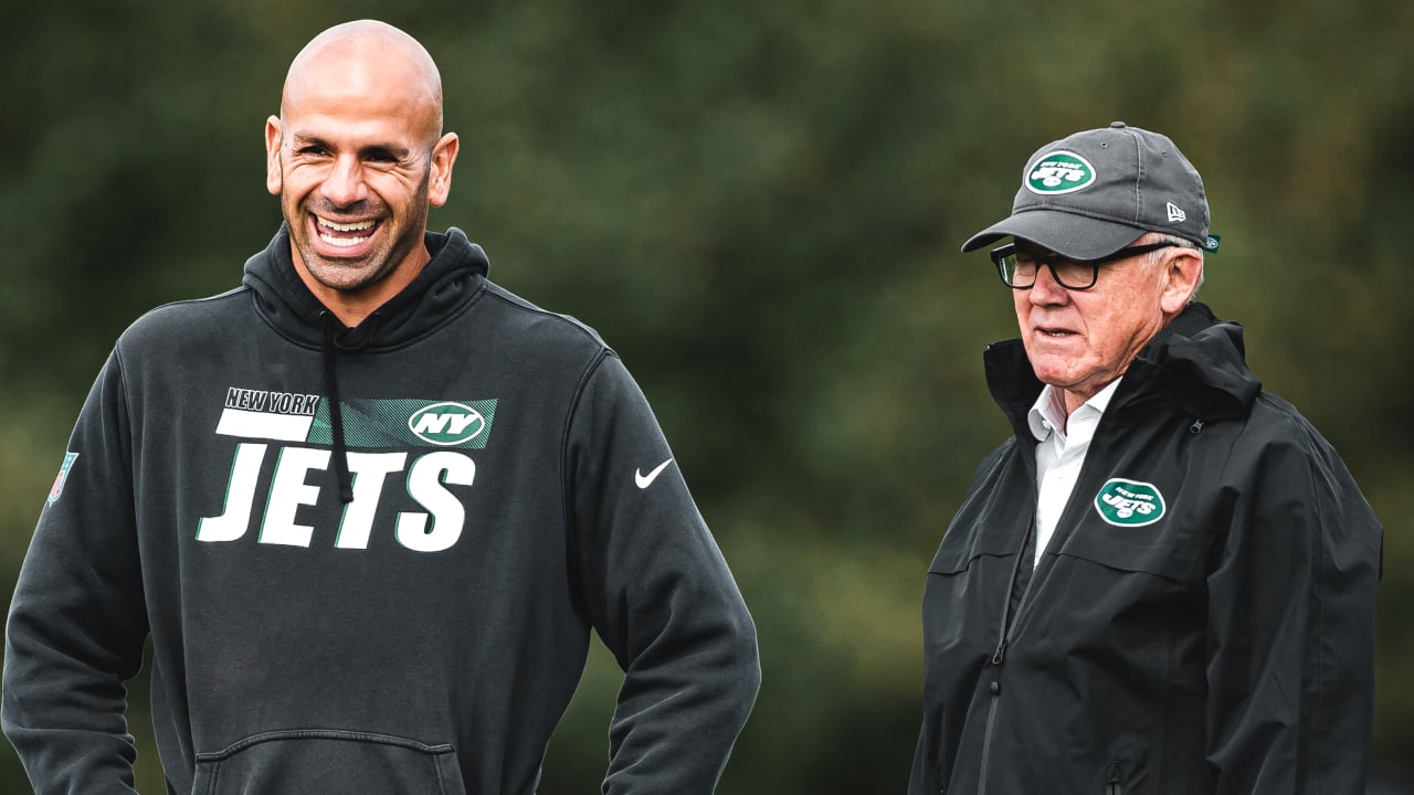 Robert Johnson: New York Jets owner set to make offer for Chelsea