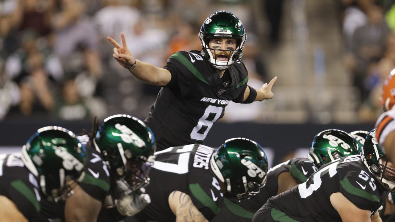 Luke Falk Takes Over as Jets Starting 