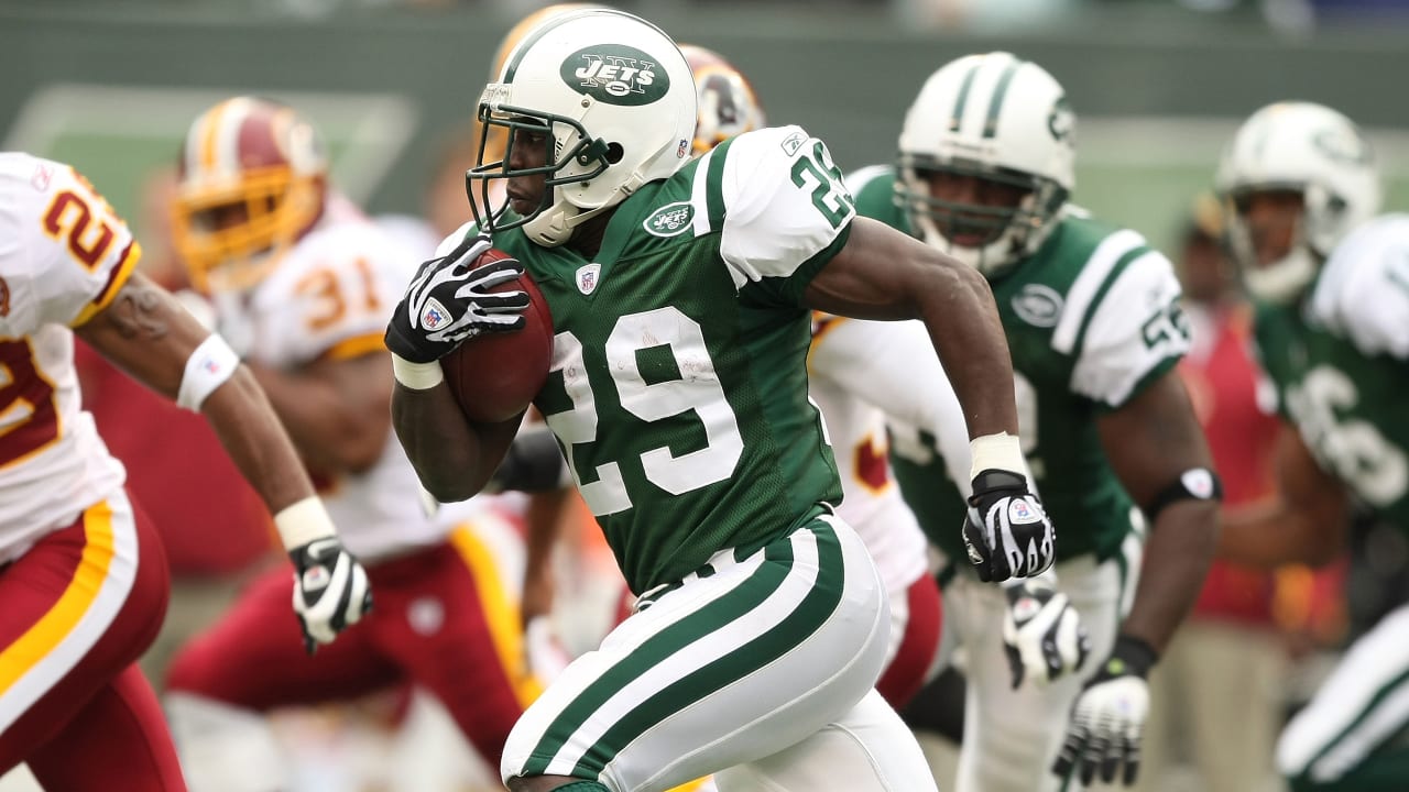 Running Back Leon Washington of the New York Jets sports the