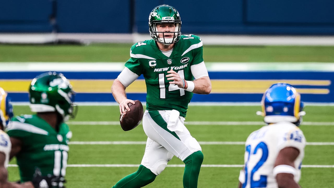 Highlights All of Sam Darnold's Completions in the Win Over the Rams