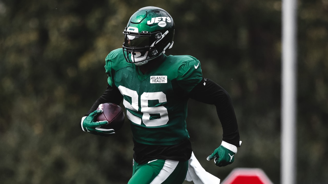 New York Jets elevate Mike White, Lamar Jackson from practice squad