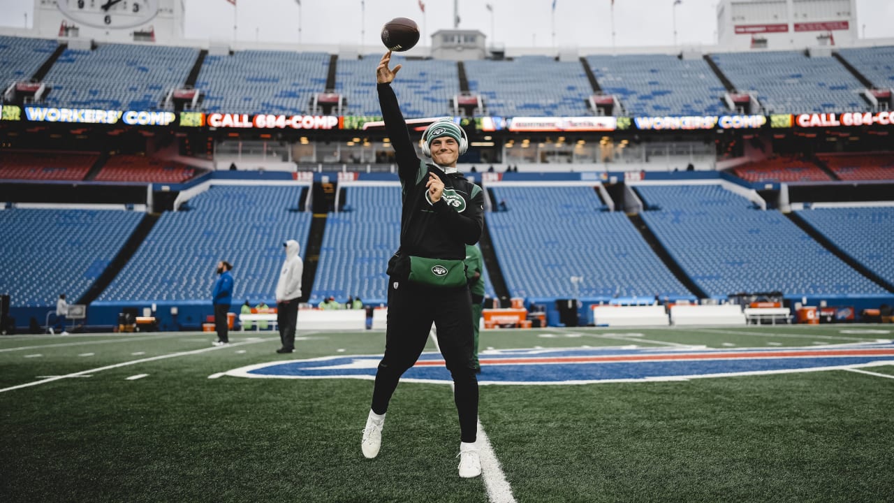 Jets Week 18 Inactive List @ Bills: Berrios Out, Crowder Back for Season  Finale