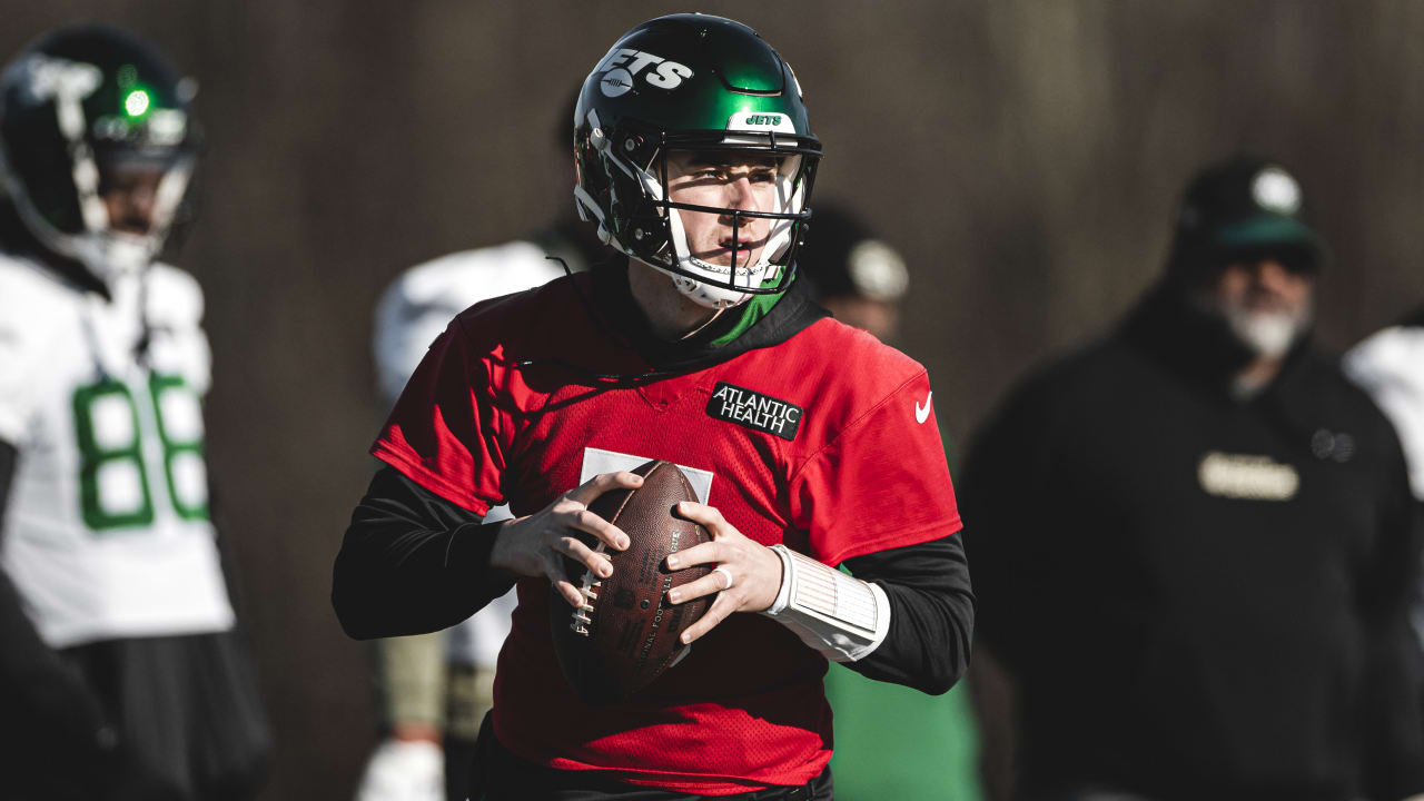 Jets will wear black helmets three times in 2022 - NBC Sports