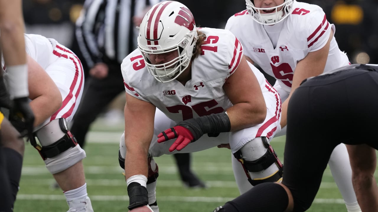 C Joe Tippmann Has All the Skills to Succeed, Plus a Personal Jets Connection