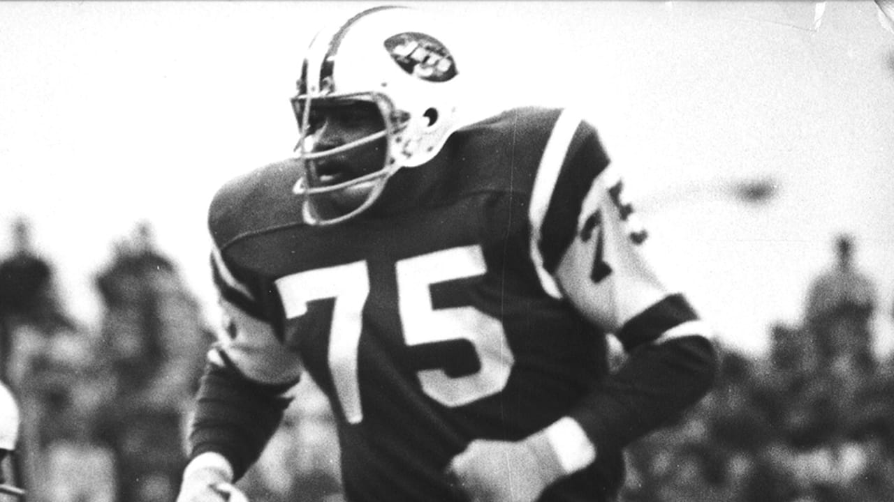 New York Jets - Jets Super Bowl tackle Winston Hill, inaugural Ring of  Honor member & 8-time All-Star, passed away tonight at age 74. →   Rest in peace, Winston.