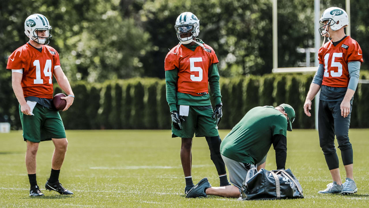 Jets QBs Camp Preview 4 Things to Know