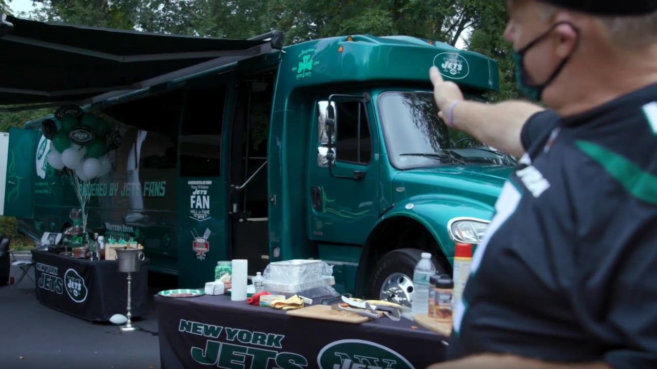 New York Jets fans get a crazy home tailgate experience from Pepsi