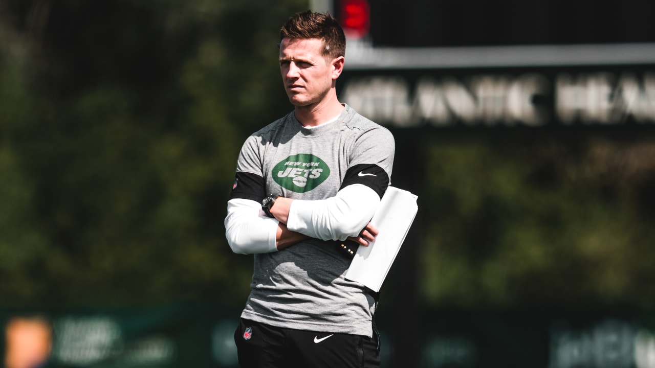 Mike LaFleur Knows for Zach Wilson to Thrive, Jets Have to 'Lean on the Run  Game