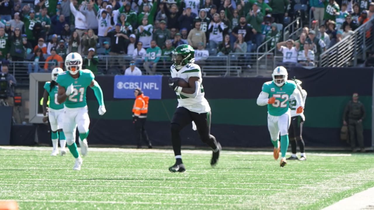 Breece Hall Shows Off His Moves for an Easy Touchdown - Stadium