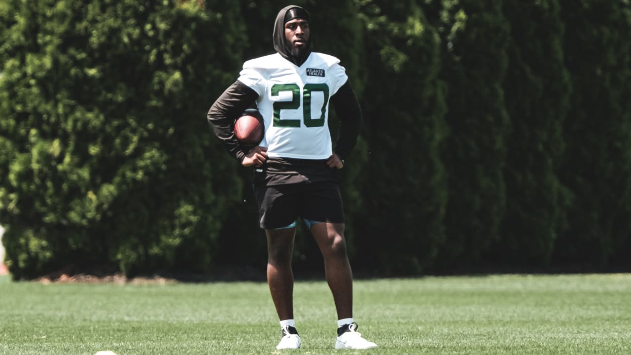 New York Jets RB Depth Chart: Will Michael Carter, Zonovan Knight, or  Israel Abanikanda Back Up Breece Hall?