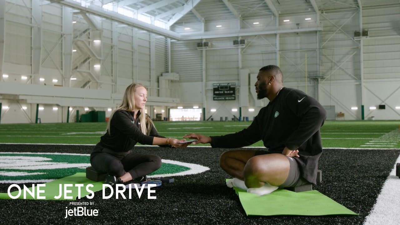 Yoga for Eagles Fans: Yoga on the Field