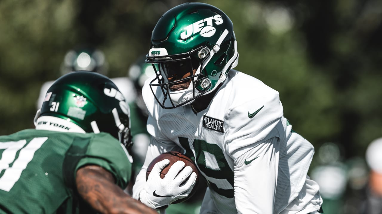 Jets Receivers Coaches Shawn Jefferson and Hines Ward Oversee a Work in