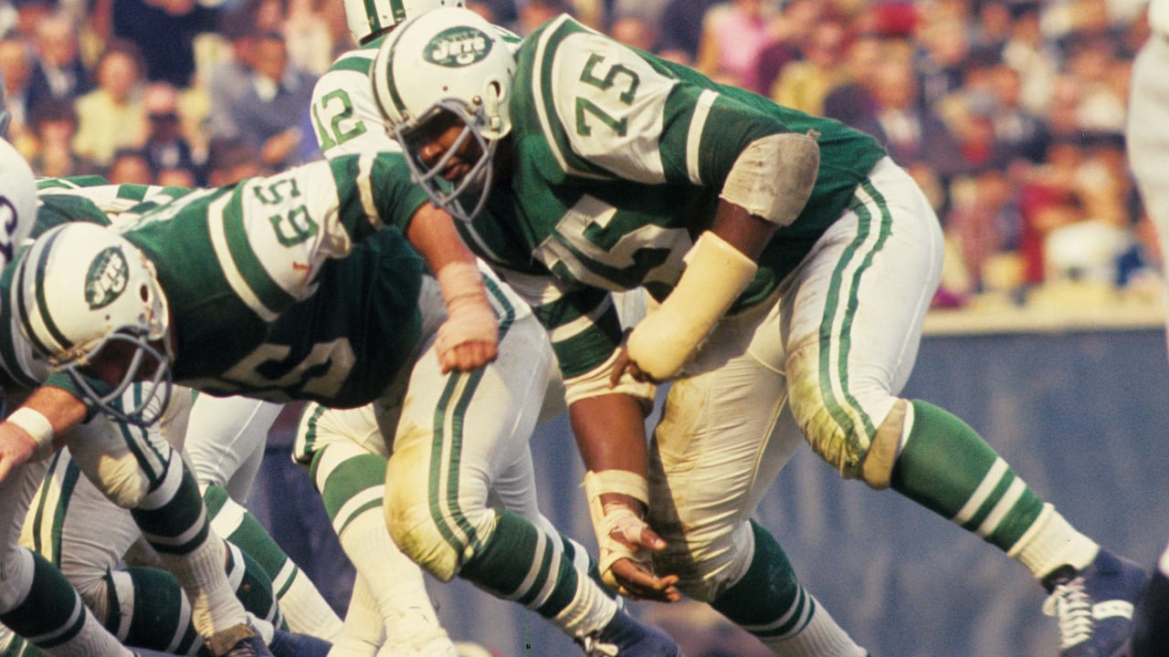 A Timeline of the Jets' Uniforms Through the Seasons