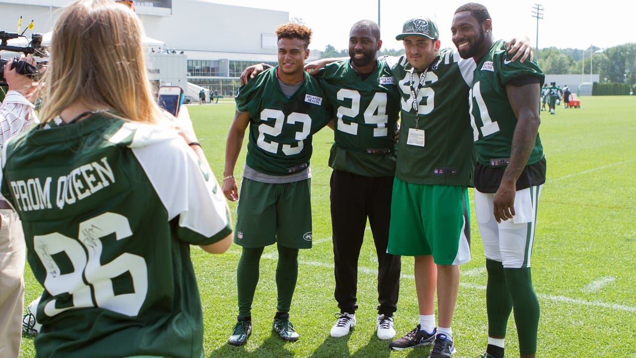 Quinnen Williams & Solomon Thomas Invite Children at Goryeb Children's  Hospital to Be Honorary Captains for Jets-Dolphins