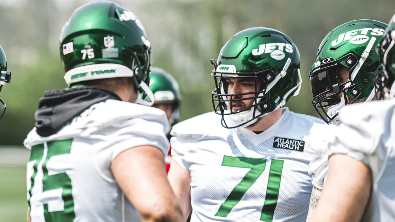 The New York Jets offensive line is better, but PFF says not by