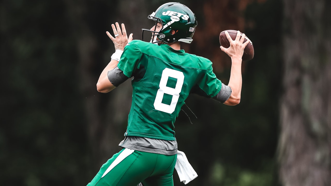 Jets Sign QB Mike White to Practice Squad