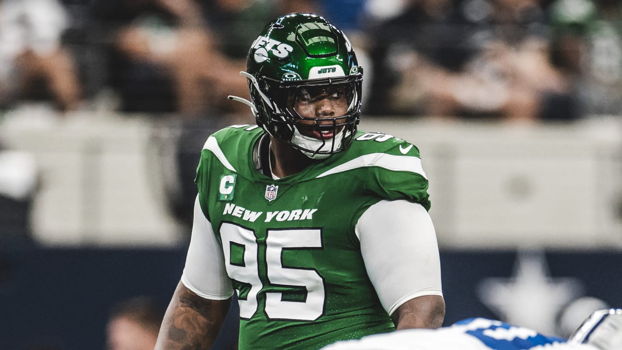 Jets' Quinnen Williams pays it forward off the field – NBC New York