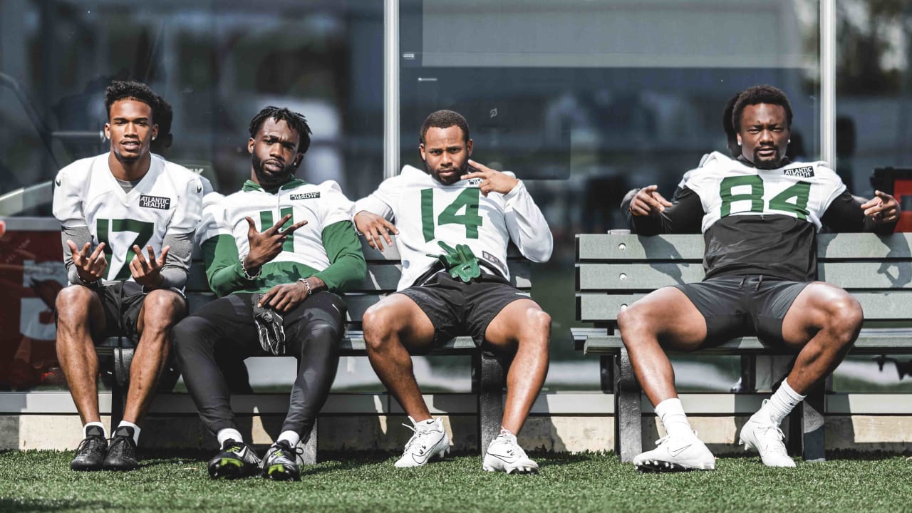 Gallery 2023 Jets Wide Receiver Group in Photos