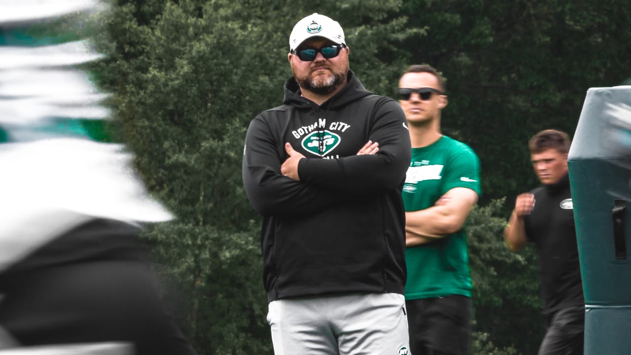 Jets look toward offseason with cap space and multiple draft picks