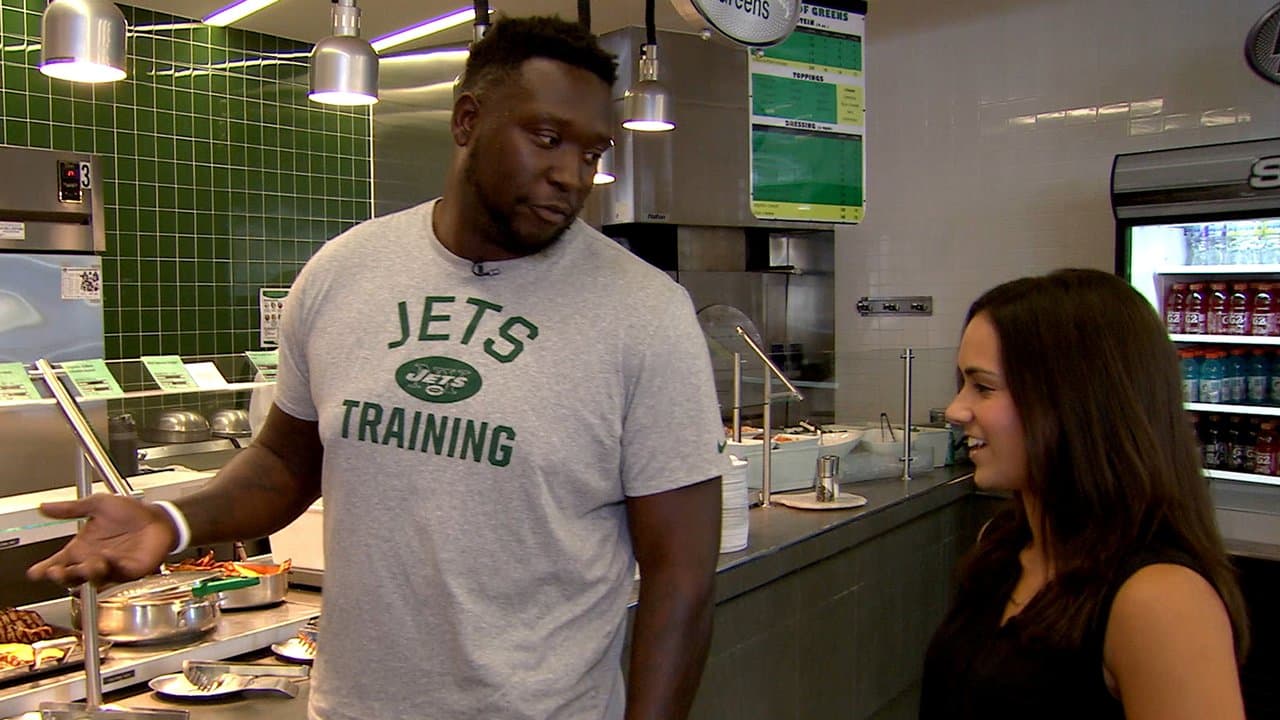 A Lil Positivity: NY Jets' Jarvis Jenkins Sponsors Reading Center