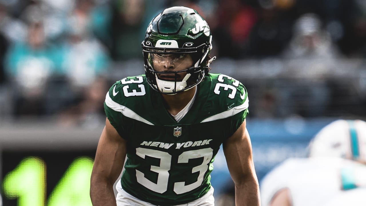 Jets S Elijah Riley: Hometown Fan, Army Product, Competitor and