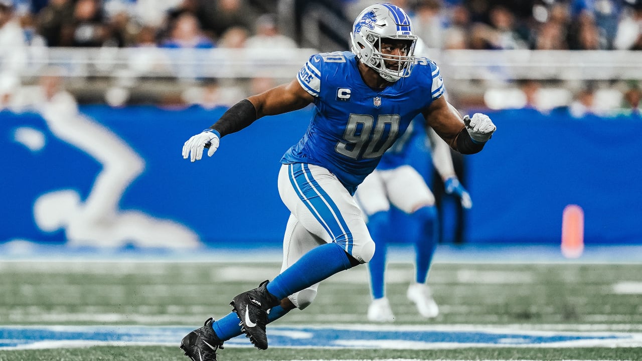 Trey Flowers named Lions 2021 Ed Block Courage Award recipient