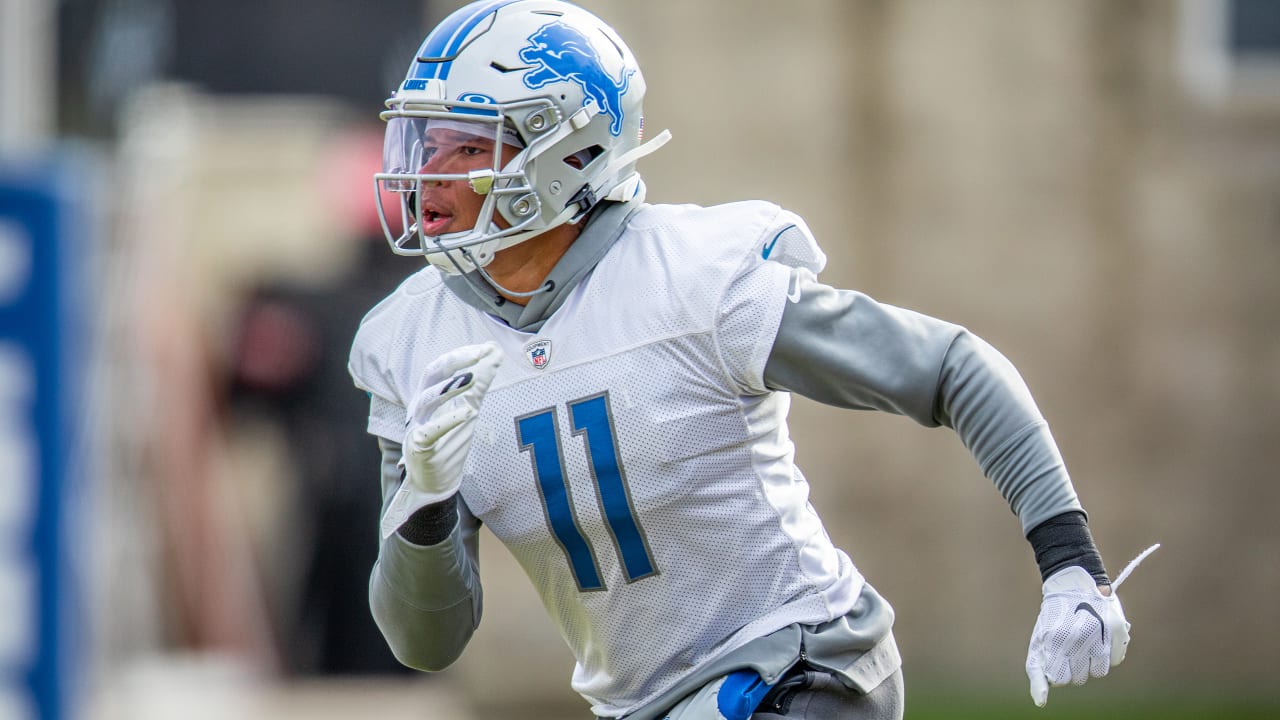 Detroit Lions on X: The first 6 accounts to buy season tickets this  morning will each receive an autographed Marvin Jones Jr. jersey. Join the  Pride ➡️   / X