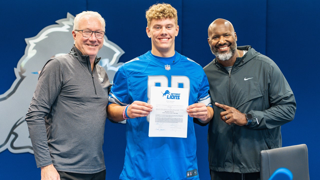 Make-A-Wish Recipient Luke Larson visits Detroit Lions