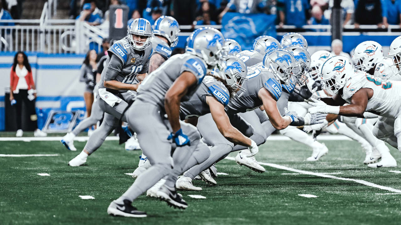 Kickers struggle in Ford Field on Lions family day scrimmage