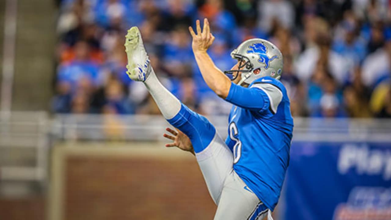 Michigan Humane - Detroit Lions punter Sam Martin, with support