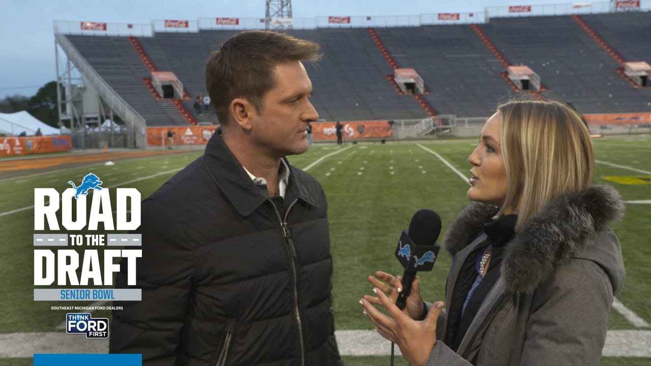 Lions unveil Barry Sanders statue in ceremony at Ford Field - ESPN