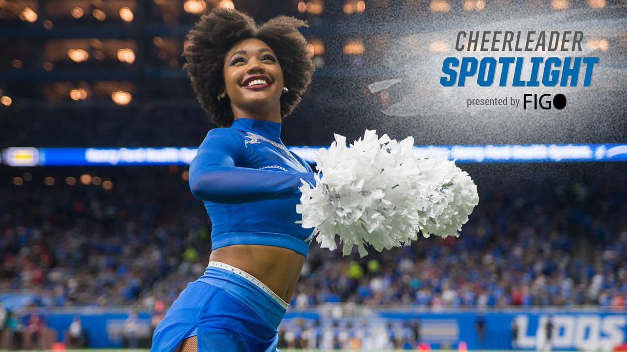 Team Spotlight: KC Chiefs Cheerleaders' New Red Uniforms