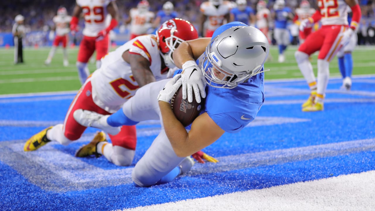 Lions highlight: T.J. Hockenson rumbles for 81 yards