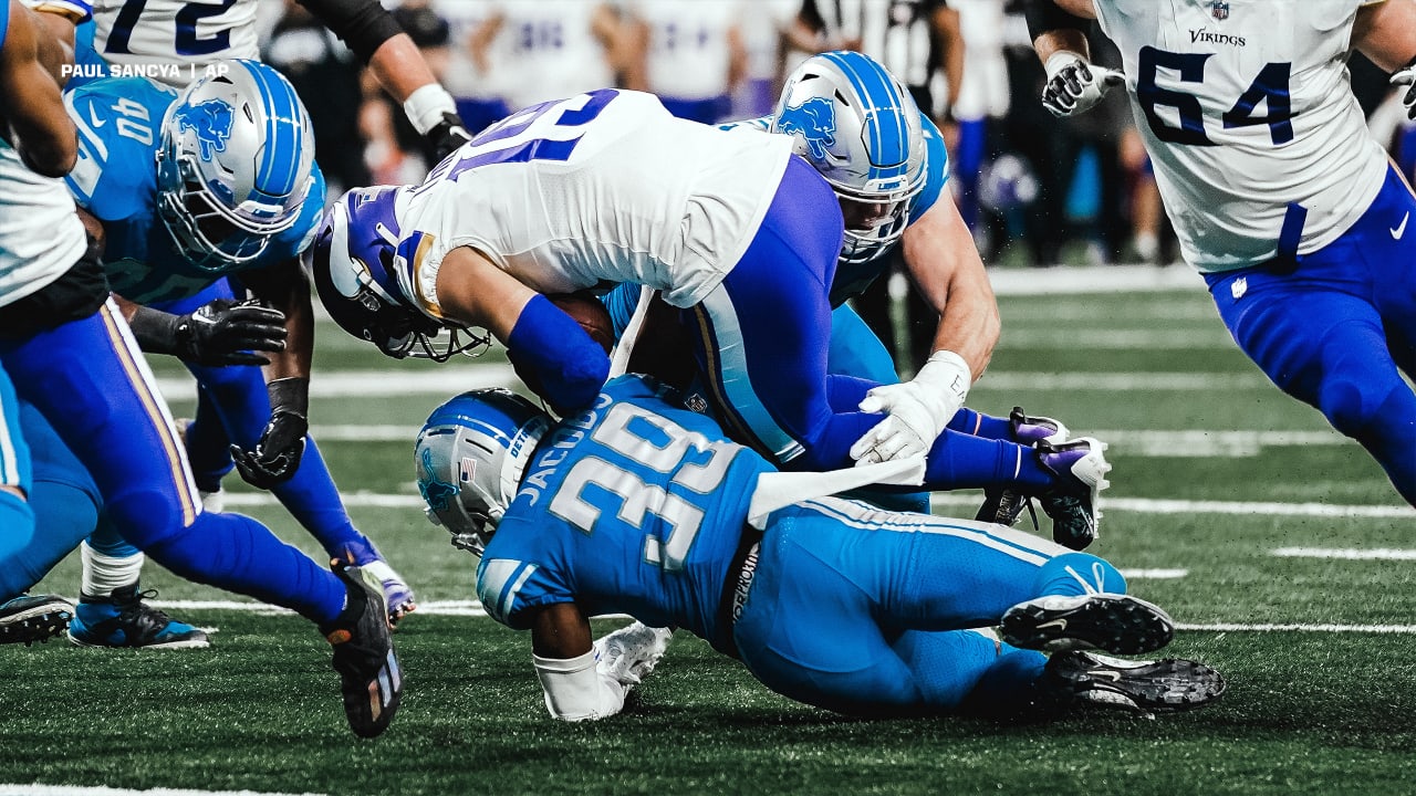 Lions vs. Vikings: Locker room celebration