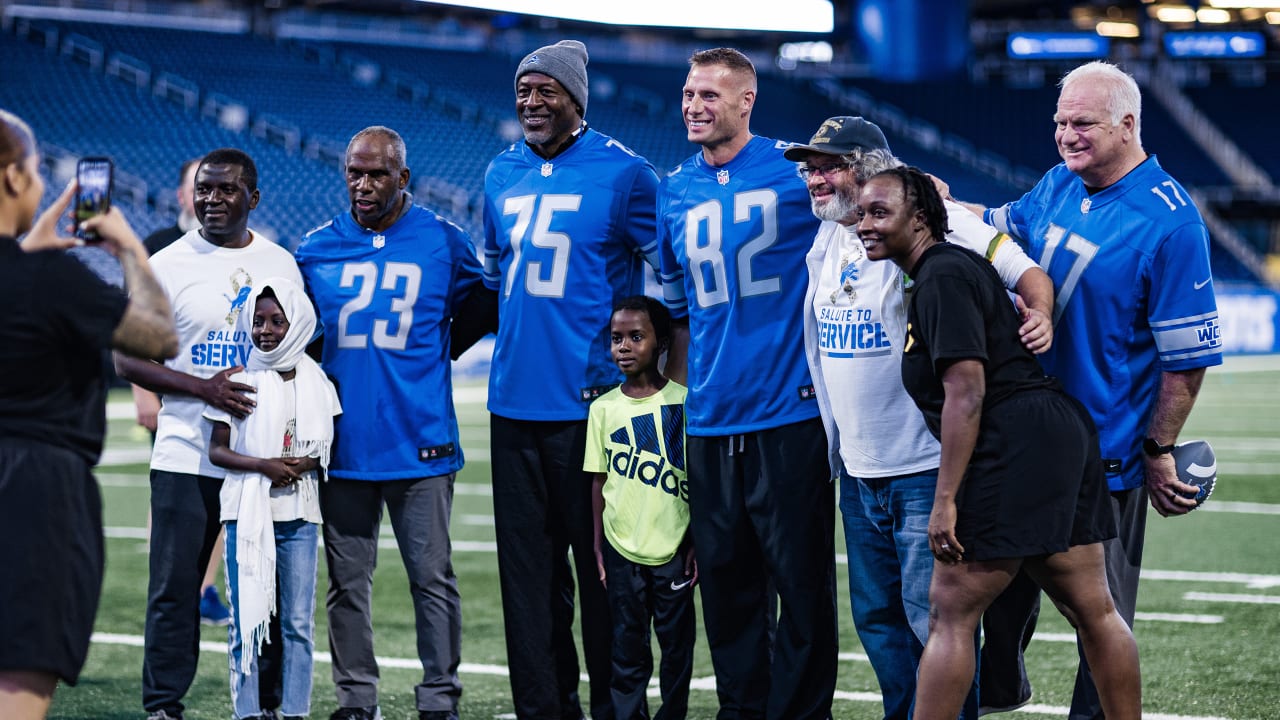 DVIDS - Images - Sailor participates in NFL Salute to Service Game [Image 1  of 2]