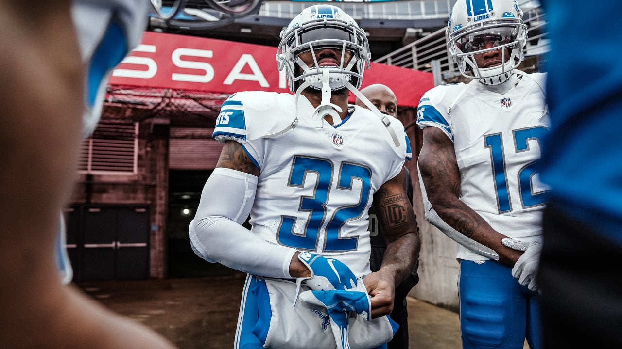 Lions-Bucs preseason game delayed by lightning