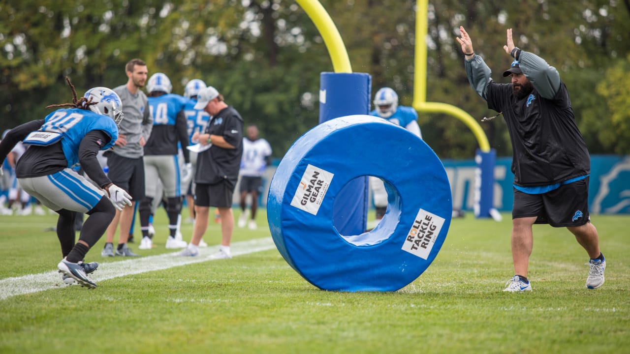 Uh Oh Detroit Lions Rb Leaves Practice With Leg Problem - 0gn8746