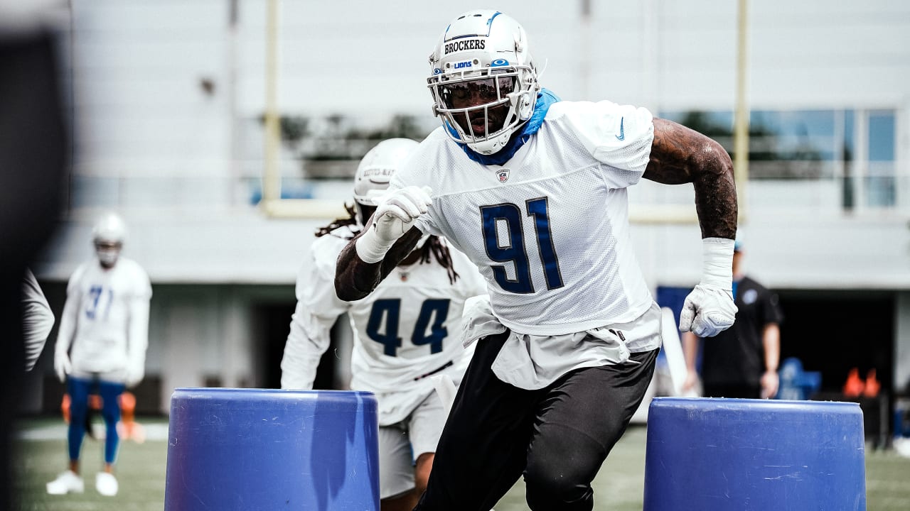 Detroit Lions trade rumors: A team honing in on Julian Okwara?