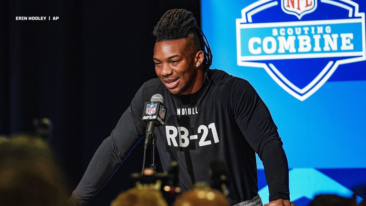 Does Texas RB Bijan Robinson make sense for Detroit Lions?