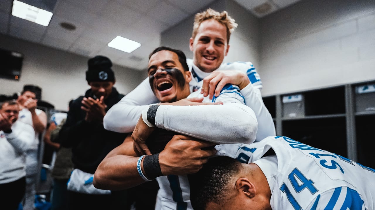 Lions head coach offers game ball to the city of Oxford following