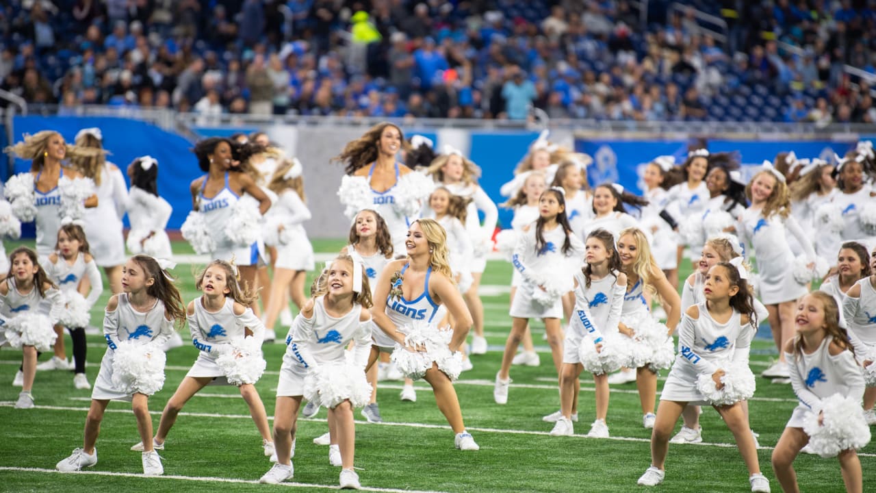 Detroit Lions Cheer Jr. Cheer Halftime Show